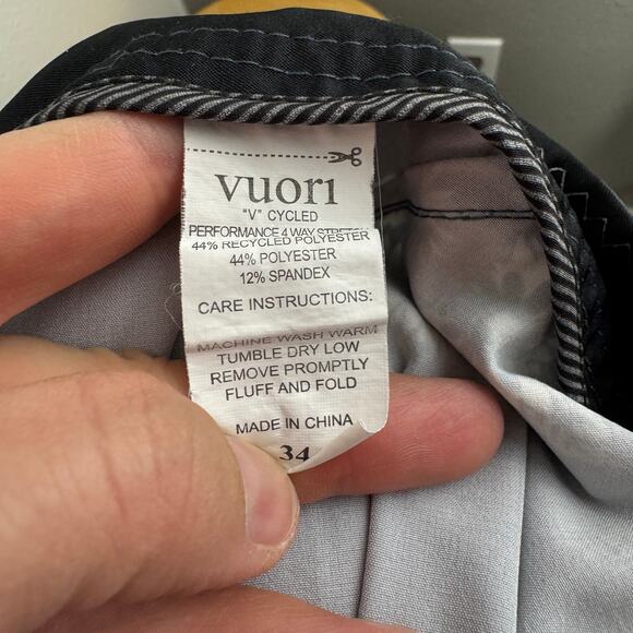 Vuori Men's Equator Board Short - Picture 4 of 4